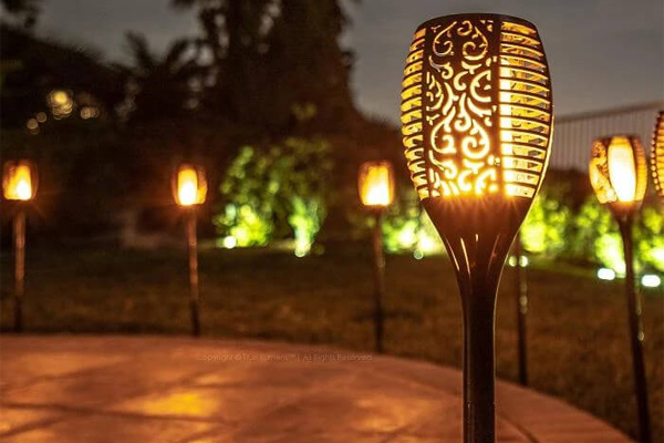 Địa chỉ cung cấp đèn sân vườn năng lượng mặt trời tphcm tốt nhất